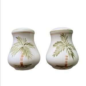 VINTAGE Hawaiian Salt & Pepper Shakers Hawaii Palm Trees